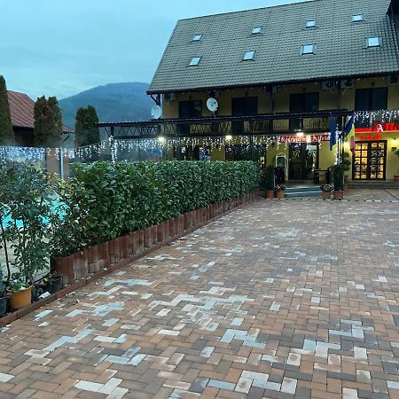 Pensiunea Alfrid Călimăneşti Bagian luar foto